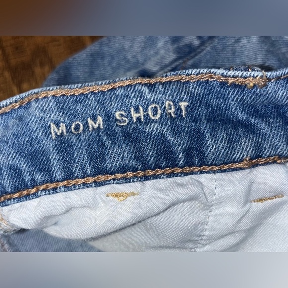 American Eagle Mom Shorts Size 6 - Picture 3 of 10